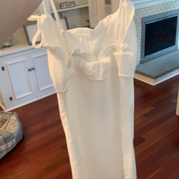 Selling this dress from Juli Mei. Never worn! - Picture 2 of 4